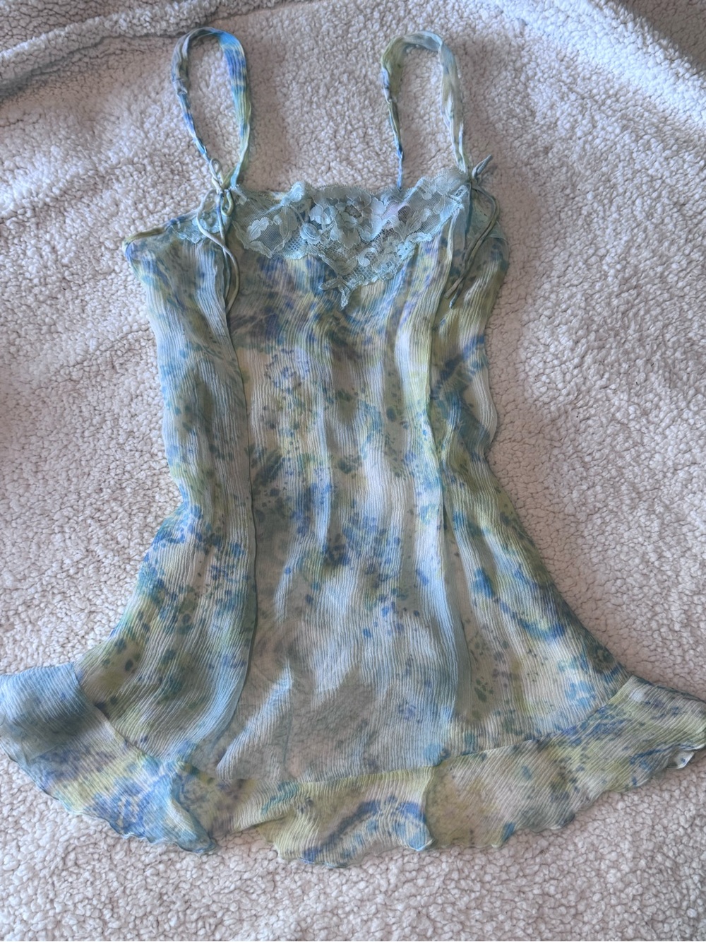 Victoria’s Secret Blue & Green Tie-Dye Lace-Trim Chemise